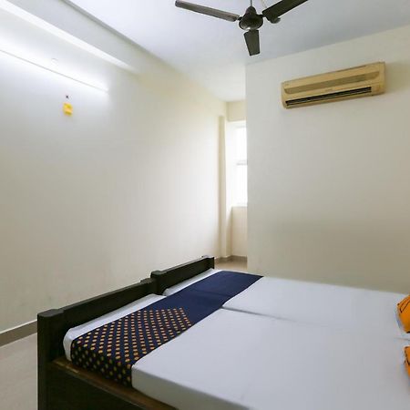 Spot On 63050 Kag Rooms Gūduvāncheri Екстериор снимка