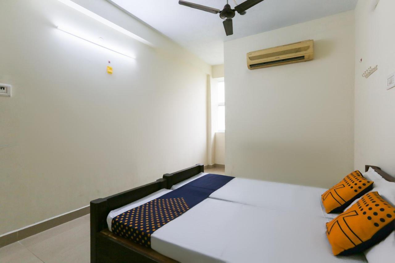 Spot On 63050 Kag Rooms Gūduvāncheri Екстериор снимка